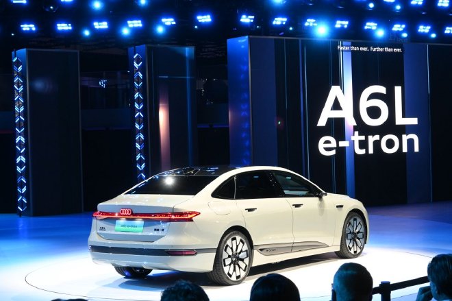 2025上海车展:全新奥迪Q5L/A5L/A6L e-tron亮相