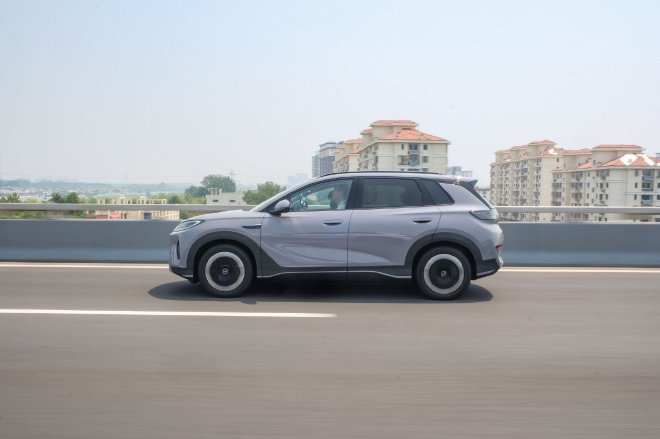 兼顾科技与舒适 试驾比亚迪海狮05EV