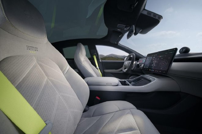 蔚来新ET5/新ET5T/新EC6冠军纪念版上市 售价31.6万元起