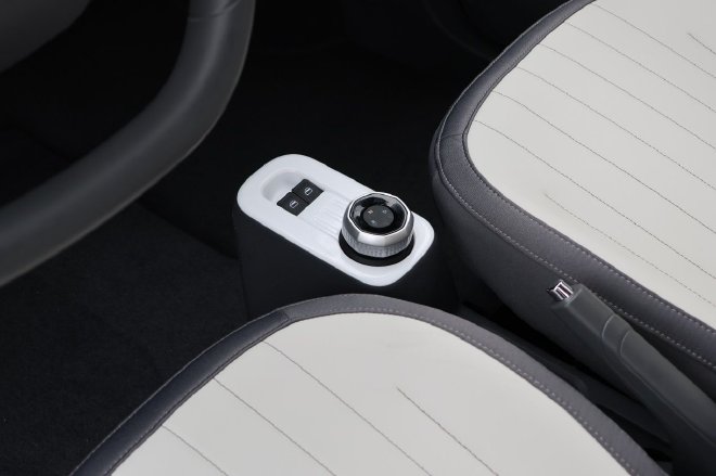 熊猫卡丁猪猪侠限定版上市 快乐专享价4.69万元