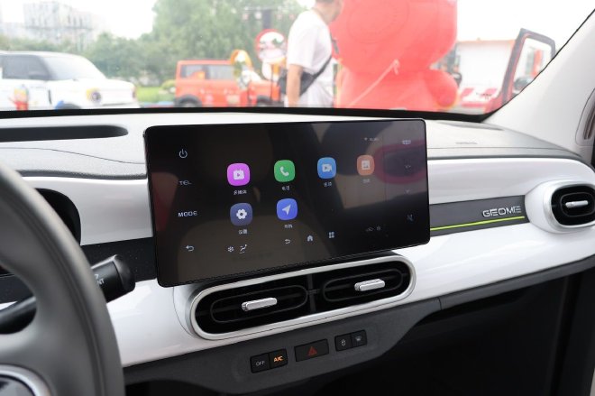 熊猫卡丁猪猪侠限定版上市 快乐专享价4.69万元