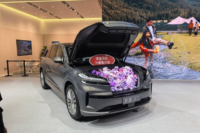 2025成都车展:乐道第10000台L90完成交付