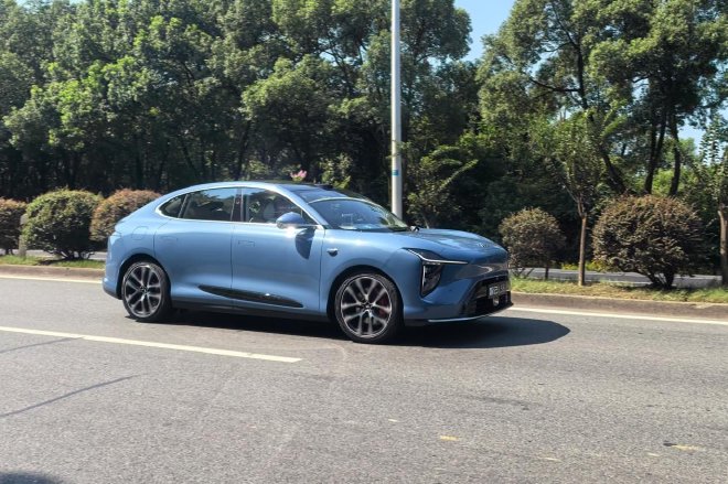 深耕精致市场 试驾新一代智己LS6