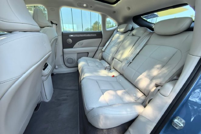 深耕精致市场 试驾新一代智己LS6