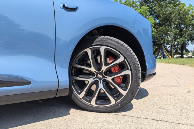 深耕精致市场 试驾新一代智己LS6