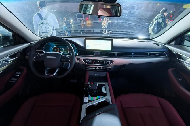 限时6.99万元起 捷途X70超越版/山海L7超越版上市