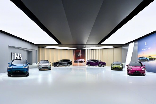 华为2026春季发布会 鸿蒙合流，以攻为守