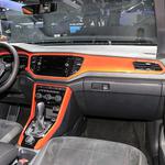 内饰视觉效果亮眼