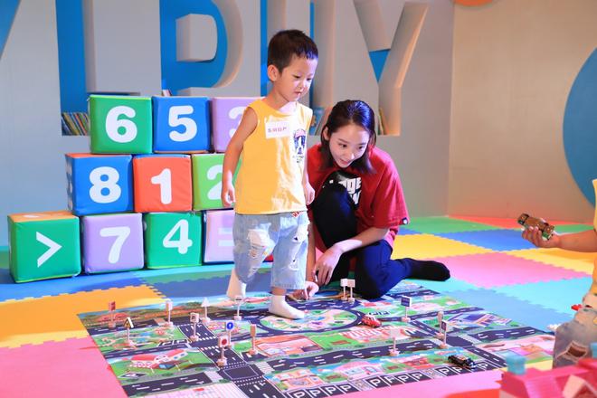 轩逸携手《凯叔讲故事》 开启全新家庭故事之旅