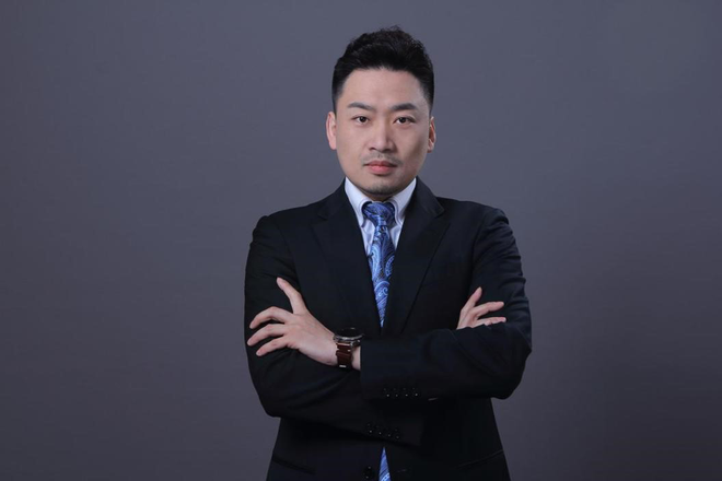 邓凌任合众公关中心总经理兼营销公司副总裁
