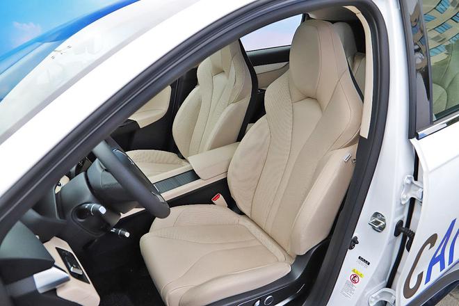 它是年轻人的首台纯电动车 试驾小鹏G3