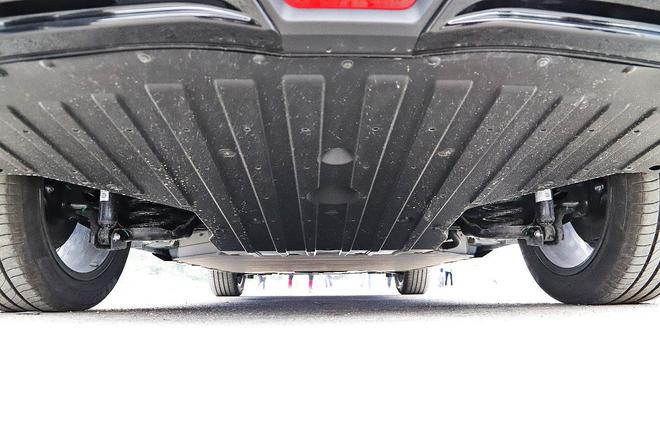 它是年轻人的首台纯电动车 试驾小鹏G3