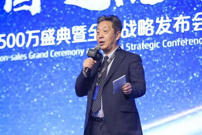 中国汽车工业协会常务副会长 董扬