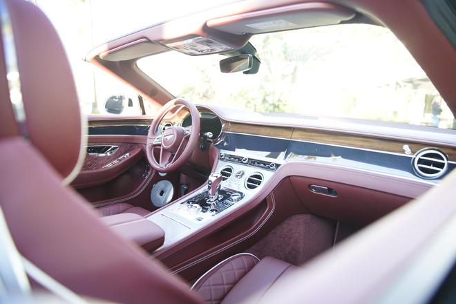 车影志:让人一眼便心动的绝色尤物