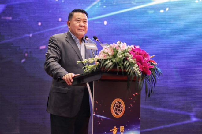 新浪汽车独家联合主办 第八届“中国汽车领袖峰会”正式召开