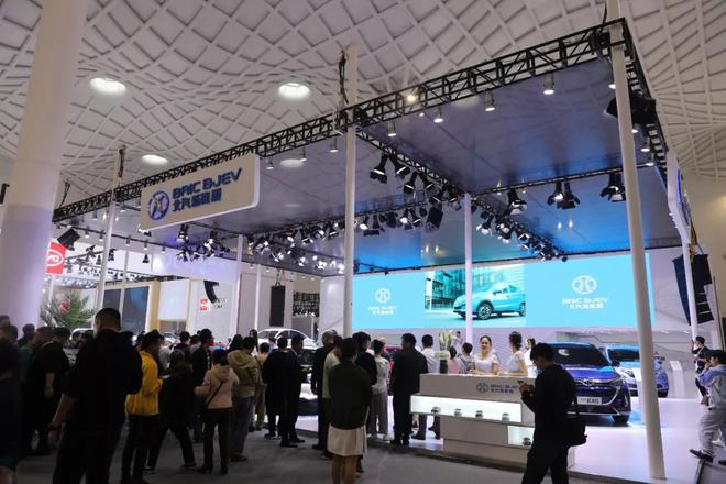 2020(第二届)海口国际新能源暨智能网联汽车展览会将于2020年1月10日至13日在海南国际会展中心举办