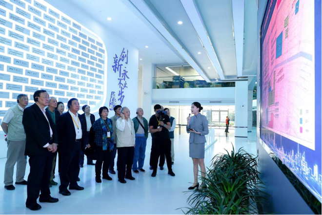 付于武:把握时机,合力向上,占据智能出行高地