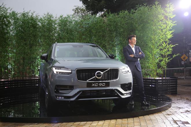 新款沃尔沃XC90 R-Design