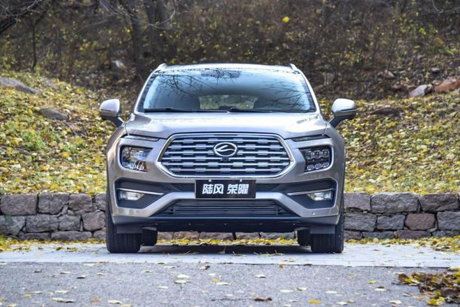 2019广州车展:陆风荣曜售价7.99万元起