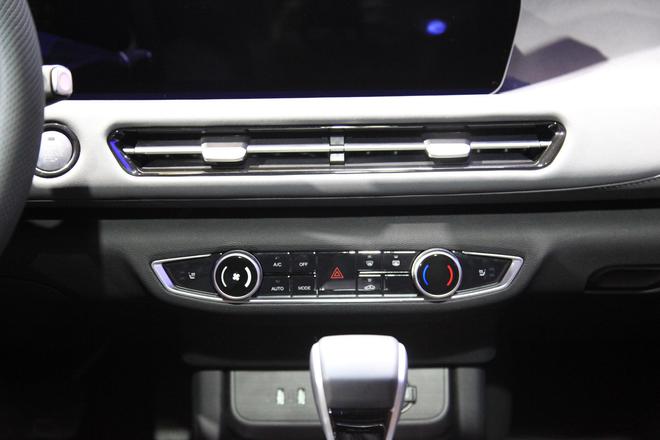 2021上海车展:BEIJING-U5/EU5 PLUS新车实拍