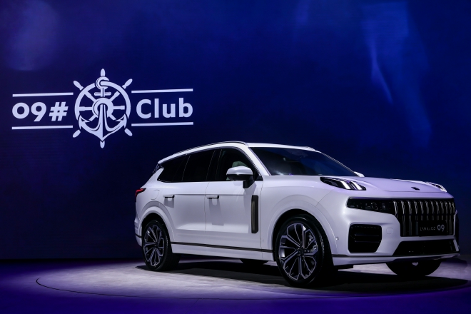 吉利发布2021年业绩:全年营收1016亿元 同比增长10.3%