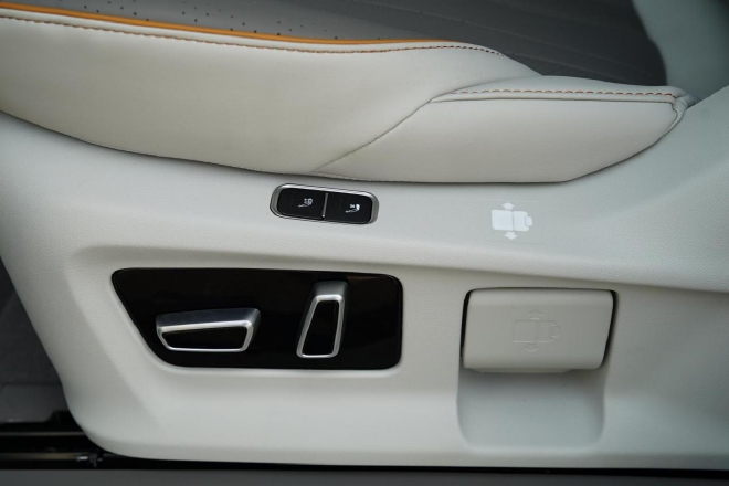 营造7座家用车的新鲜感 风行游艇开启预售