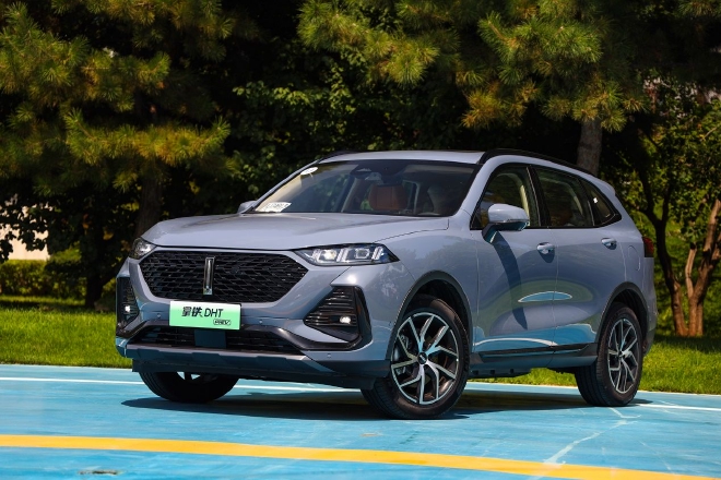 魏牌CEO李瑞峰:明确定位深耕PHEV领域