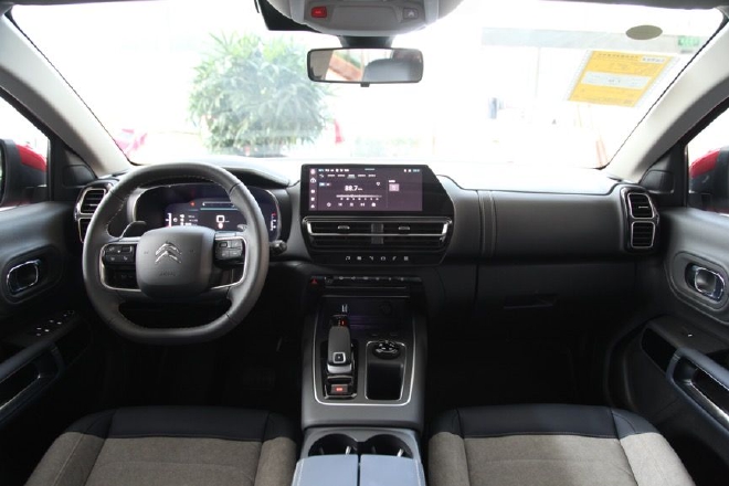 8月16日正式上市 雪铁龙天逸BEYOND到店实拍