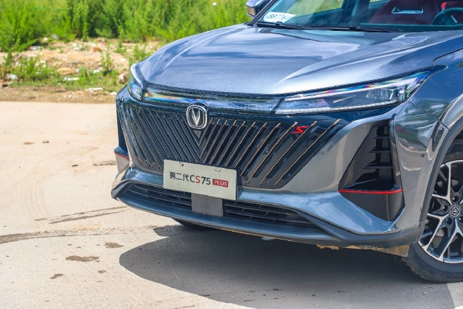 外观不是重点 试驾第二代长安CS75 PLUS