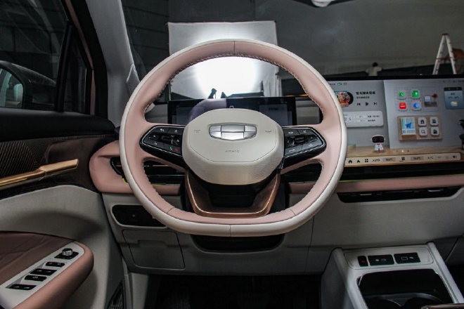 内外都好看 实拍几何G6/M6