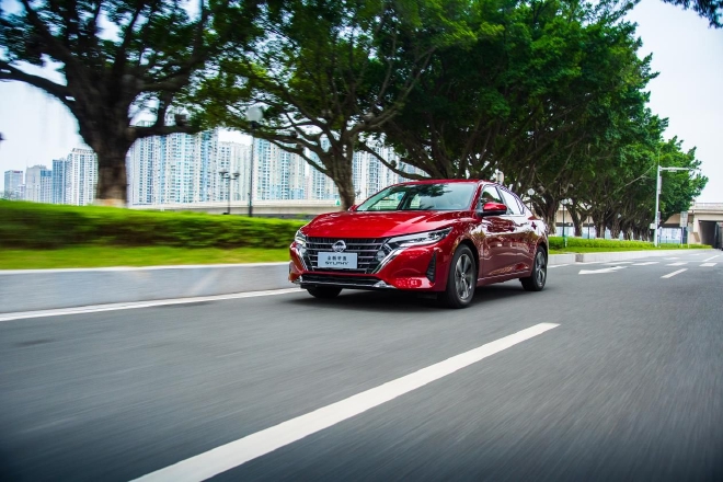 预计今年一季度发布 全新轩逸车系官图亮相