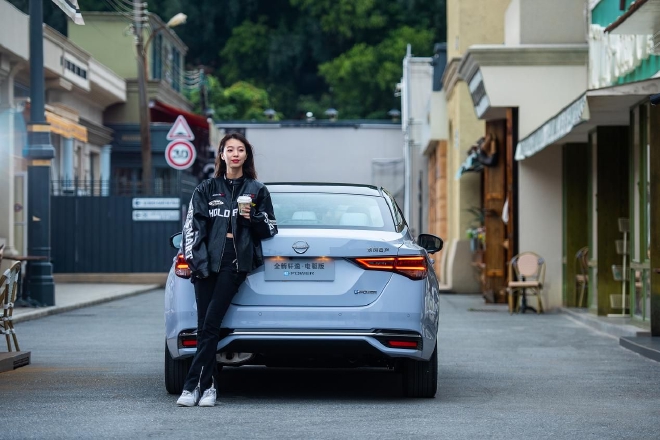 预计今年一季度发布 全新轩逸车系官图亮相