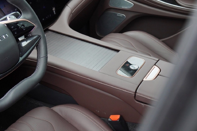 内饰/动力升级 全新一代揽月能否成为大家庭首选