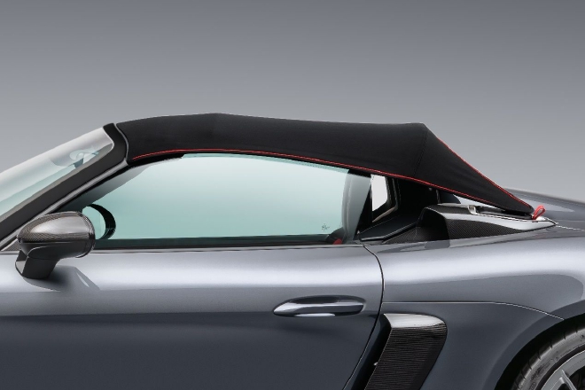 保时捷中置跑车又一力作：718 Spyder RS启动预售