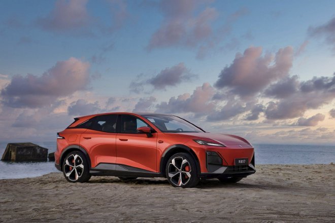 最大续航1120km 深蓝S7预订价格为16.99万元起