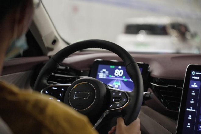 让家用场景更舒心 试驾一汽奔腾T90