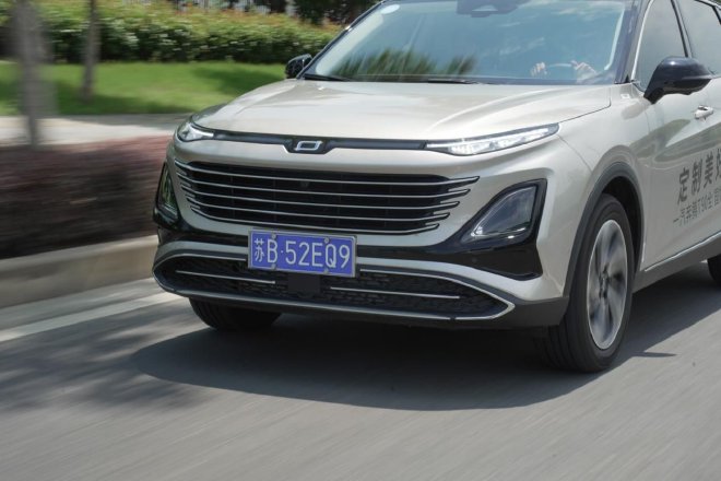 让家用场景更舒心 试驾一汽奔腾T90