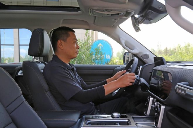 试驾2024款哈弗大狗 看城市精英玩转野趣