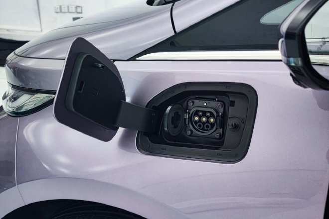 下一辆15万级新能源爆款?宝骏云朵静态实拍