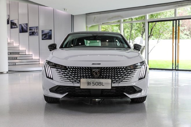 实拍新508L 更趋精致的中期改款