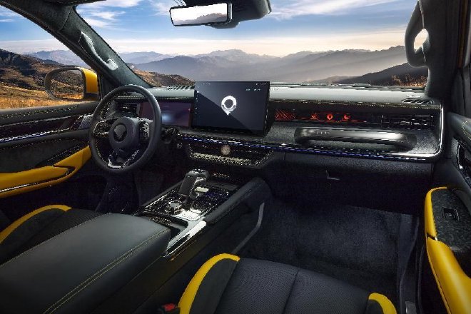 2023成都车展:山海炮性能版亮相 23款黑弹上市售价25.88万元