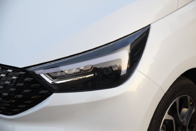 用科技严控品质 试驾易至EV3青春版及参观工厂