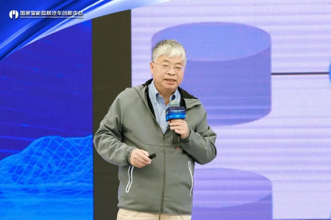 同济大学 朱西产