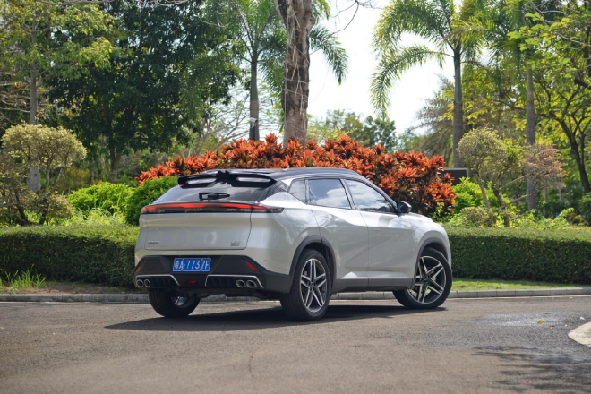 东风风神皓瀚HEV版试驾 年轻上班族的明智之选