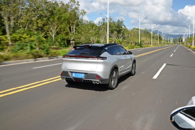 东风风神皓瀚HEV版试驾 年轻上班族的明智之选