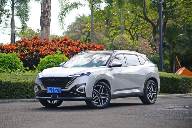 东风风神皓瀚HEV版试驾 年轻上班族的明智之选