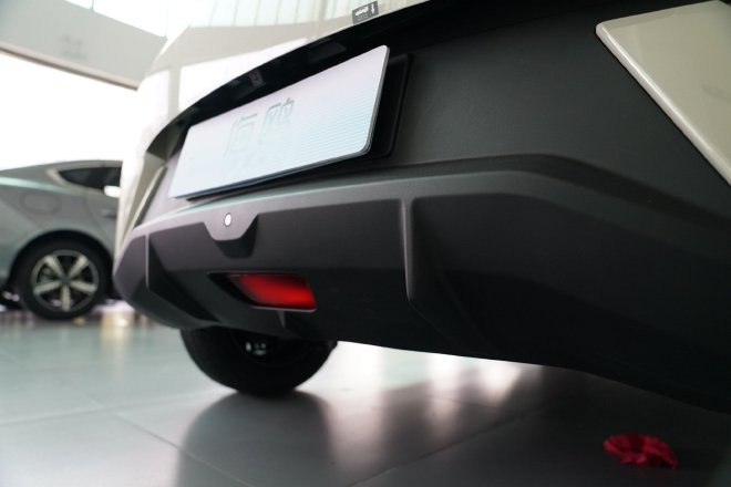 新一代主流代步车 实拍比亚迪海鸥荣耀版