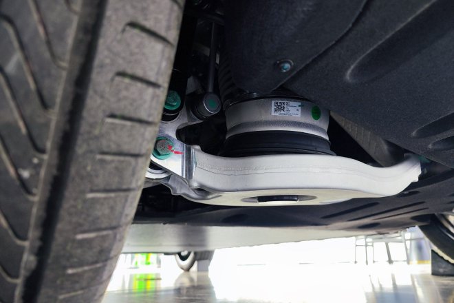 未上市先爆款?2024款腾势N7到店实拍