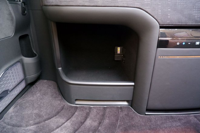 一把座椅价值50万?!沉浸式体验极氪009光辉