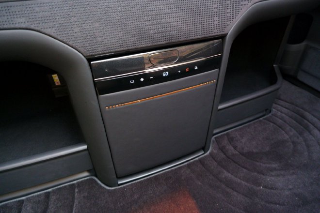 一把座椅价值50万?!沉浸式体验极氪009光辉